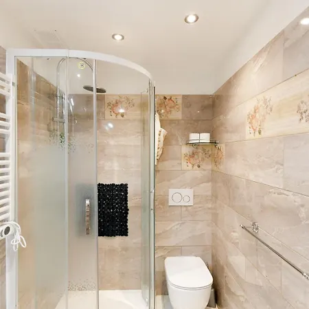Apartman Upstays Cosy Near Palais *